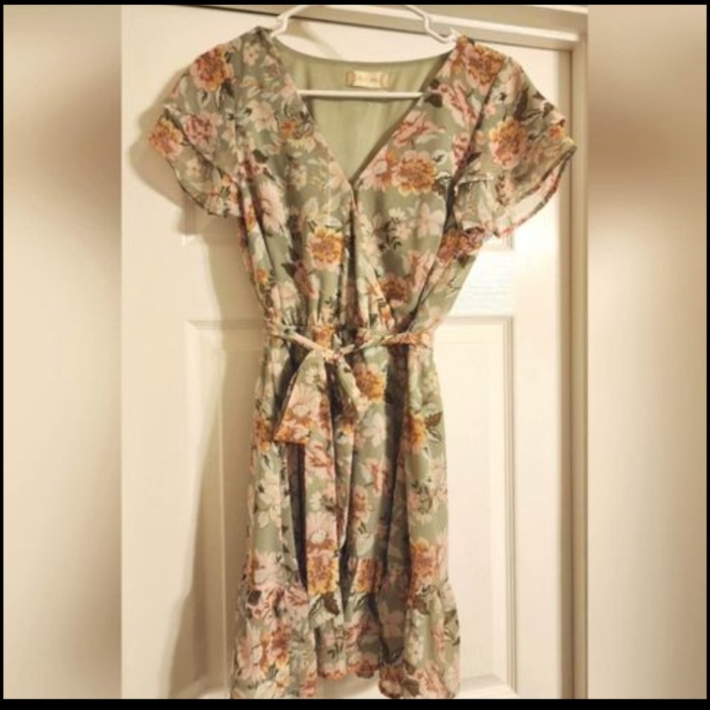 Altar’s State mini floral dress